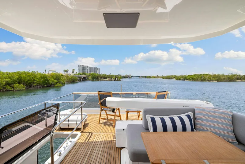 Slide: The Image of Beneteau 62 2022 - 13