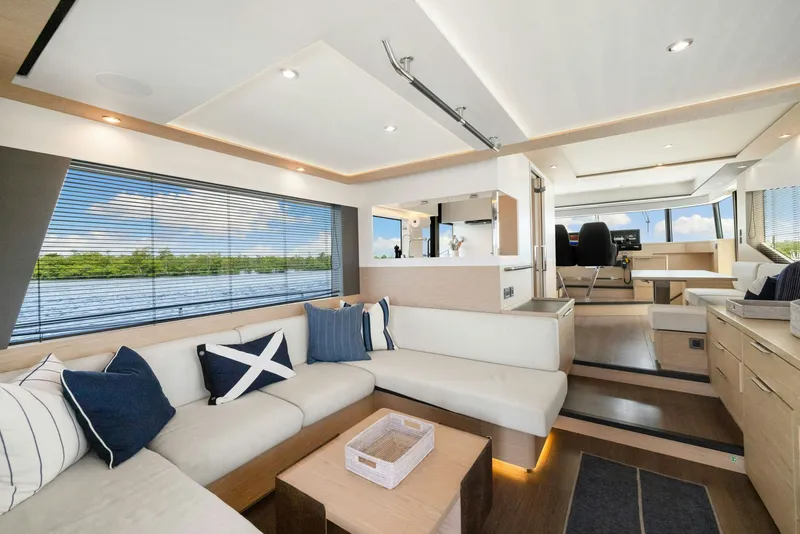 Slide: The Image of Beneteau 62 2022 - 31