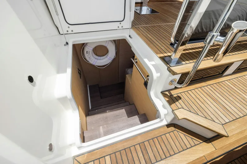 Slide: The Image of Beneteau 62 2022 - 64