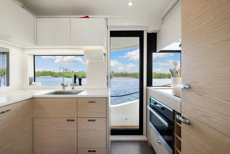 Slide: The Image of Beneteau 62 2022 - 34
