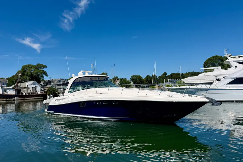 Slide: The Image of Sea Ray 52 Sundancer 2006 - 3
