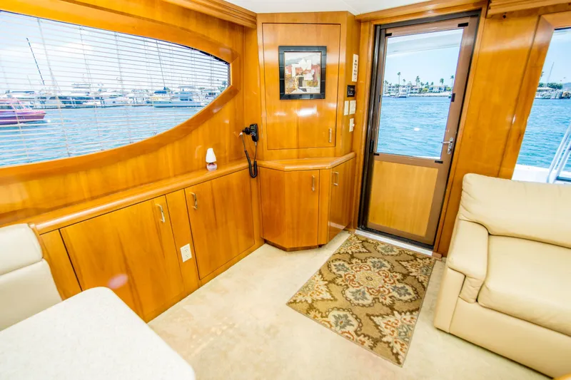 Slide: The Image of Hatteras 55 Convertible 2001 - 20