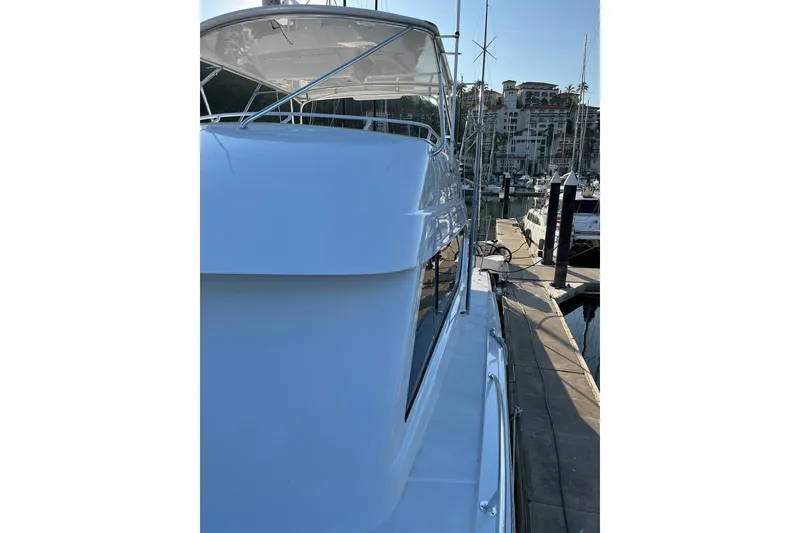 Slide: The Image of Hatteras 55 Convertible 2001 - 6