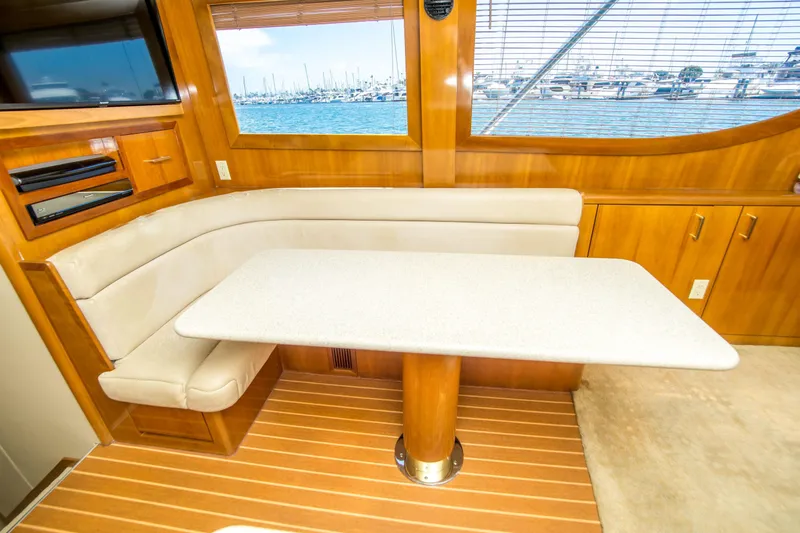 Slide: The Image of Hatteras 55 Convertible 2001 - 28