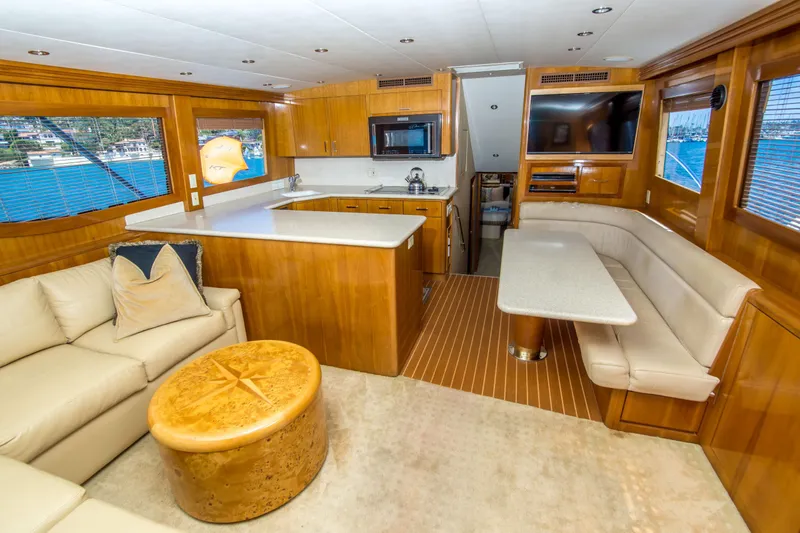Slide: The Image of Hatteras 55 Convertible 2001 - 17