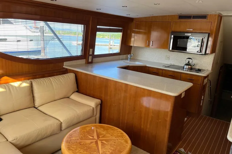 Slide: The Image of Hatteras 55 Convertible 2001 - 9
