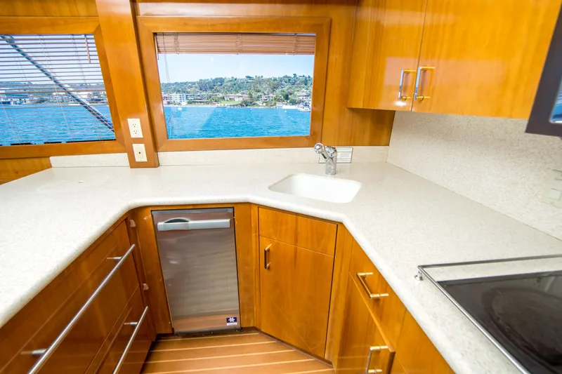Slide: The Image of Hatteras 55 Convertible 2001 - 26