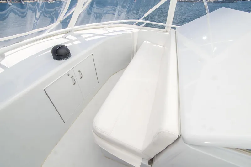 Slide: The Image of Hatteras 55 Convertible 2001 - 16