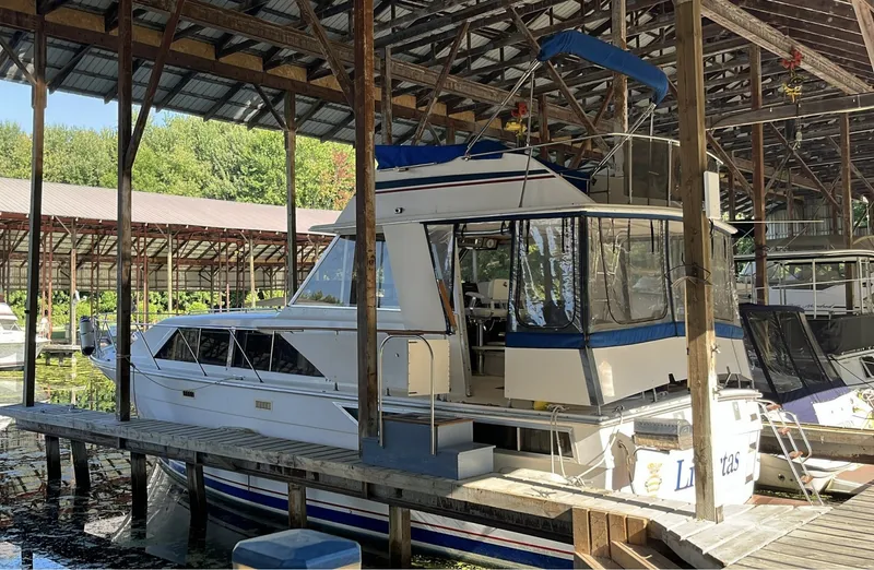 Slide: The Image of Pacemaker Flybridge Motor Yacht 1977 - 2