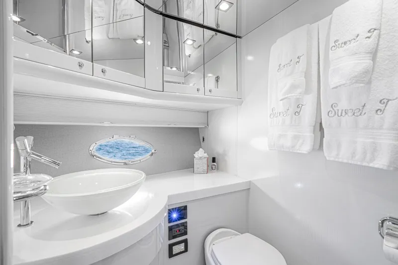 Slide: The Image of Sunseeker 68 Predator 2005 - 14