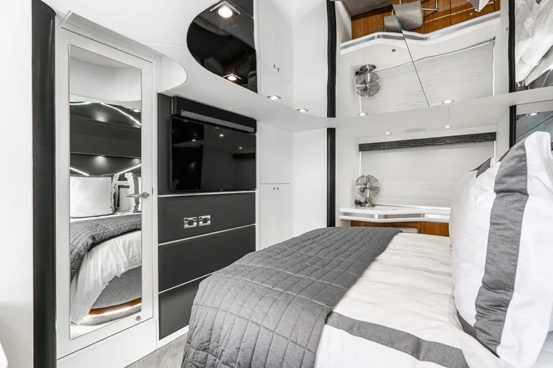 Slide: The Image of Sunseeker 68 Predator 2005 - 17