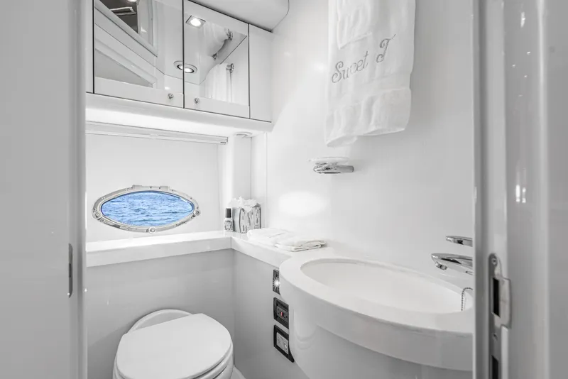 Slide: The Image of Sunseeker 68 Predator 2005 - 19