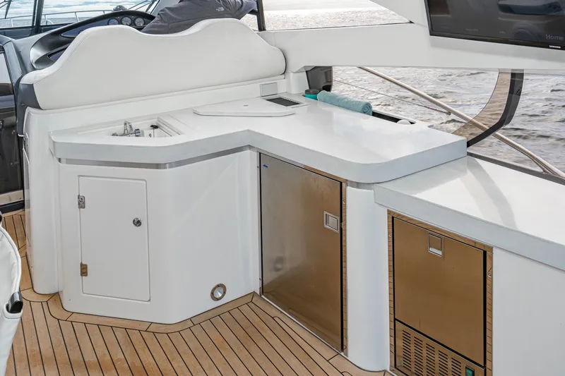 Slide: The Image of Sunseeker 68 Predator 2005 - 5