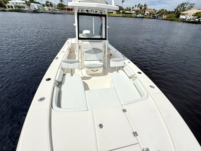 Slide: The Image of Robalo 2021 - 20