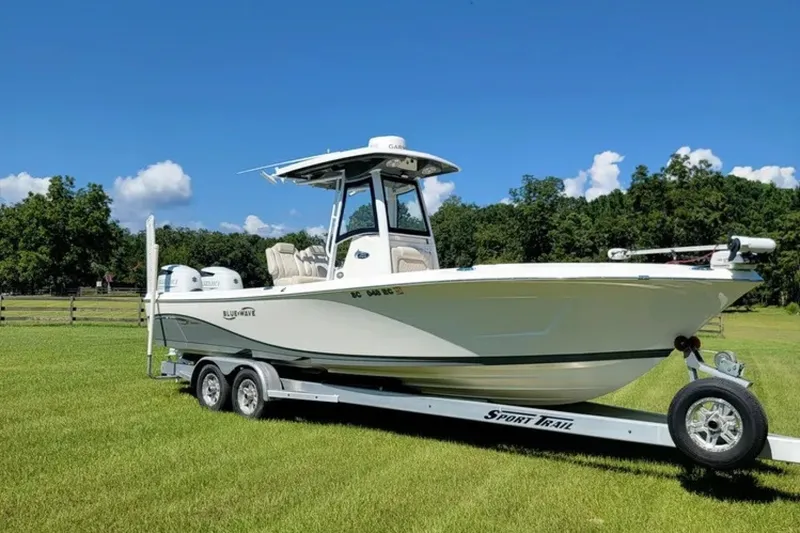 The Image of Blue Wave 2800 Makaira 2021 - 0