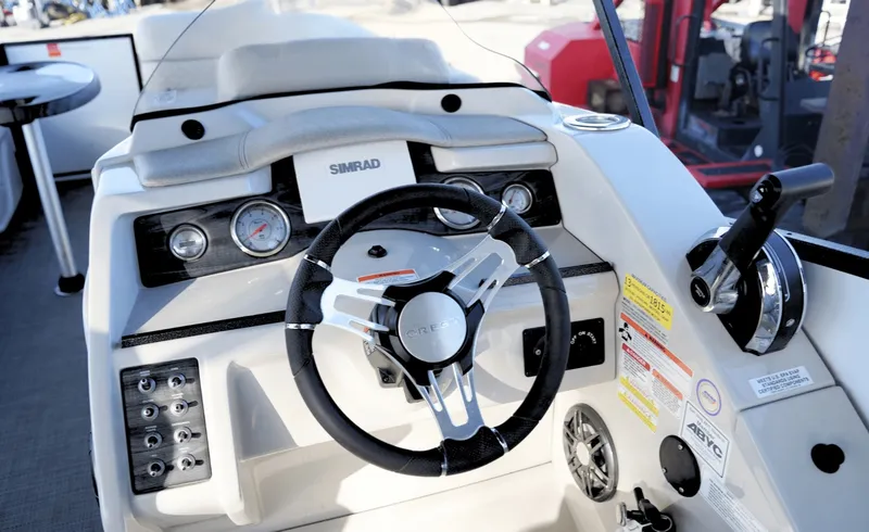 Slide: The Image of Crest 230 Caribbean LX 2023 - 25