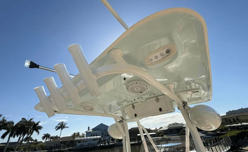 Slide: The Image of Sea Hunt Ultra 229 2021 - 14