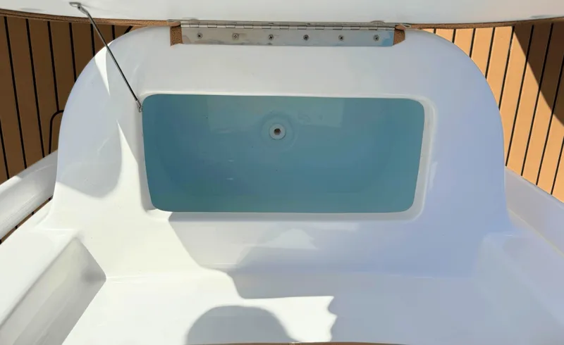 Slide: The Image of Sea Hunt Ultra 229 2021 - 18
