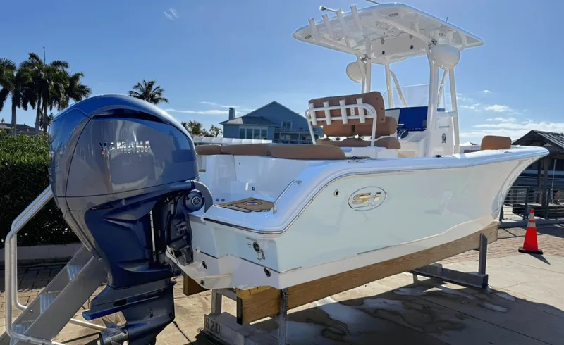 Slide: The Image of Sea Hunt Ultra 229 2021 - 2