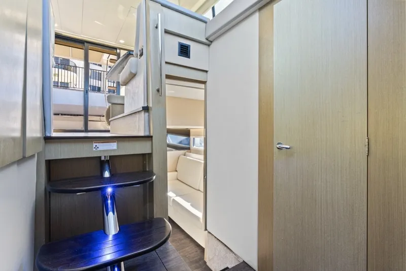 Slide: The Image of Regal 42 Fly 2020 - 19