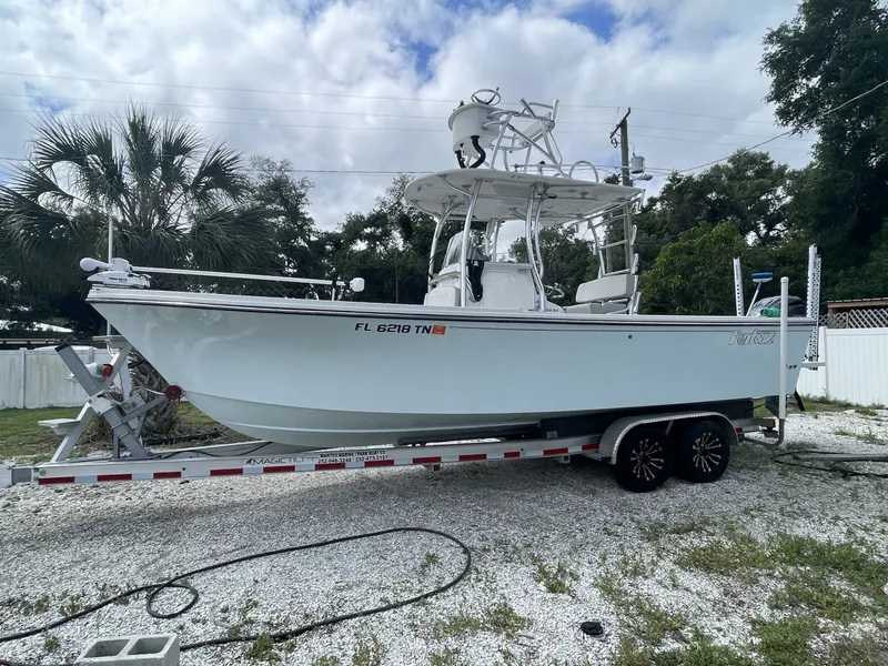 Slide: The Image of Parker Marine 25SE 2022 - 2