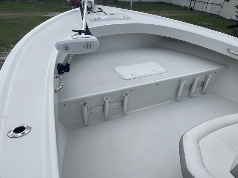 Slide: The Image of Parker Marine 25SE 2022 - 32
