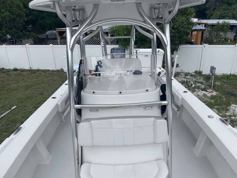 Slide: The Image of Parker Marine 25SE 2022 - 34