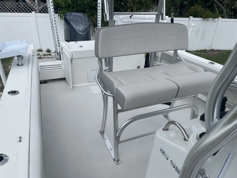 Slide: The Image of Parker Marine 25SE 2022 - 39
