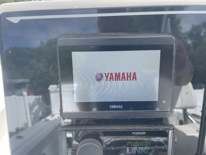 Slide: The Image of Parker Marine 25SE 2022 - 45