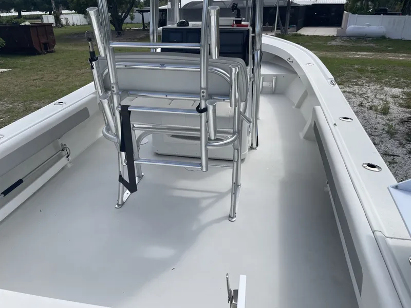Slide: The Image of Parker Marine 25SE 2022 - 59