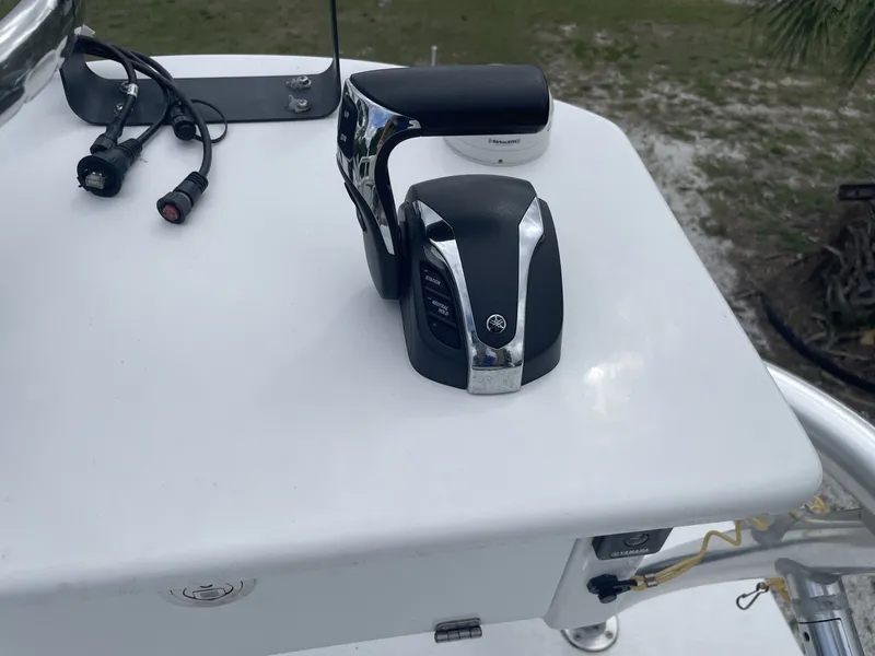 Slide: The Image of Parker Marine 25SE 2022 - 74