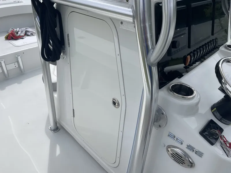 Slide: The Image of Parker Marine 25SE 2022 - 86