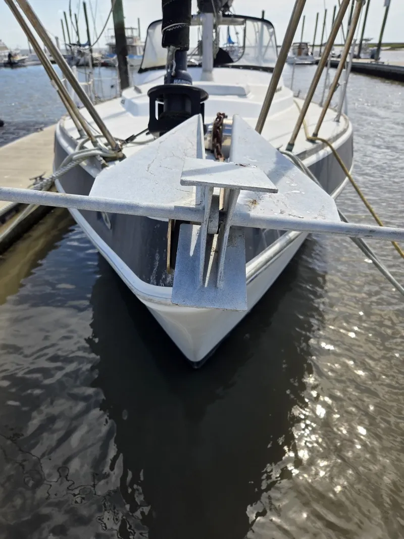 Slide: The Image of Morgan Out Island 33 1976 - 17