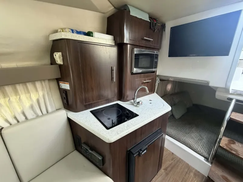 Slide: The Image of Regal 28 Express 2016 - 18