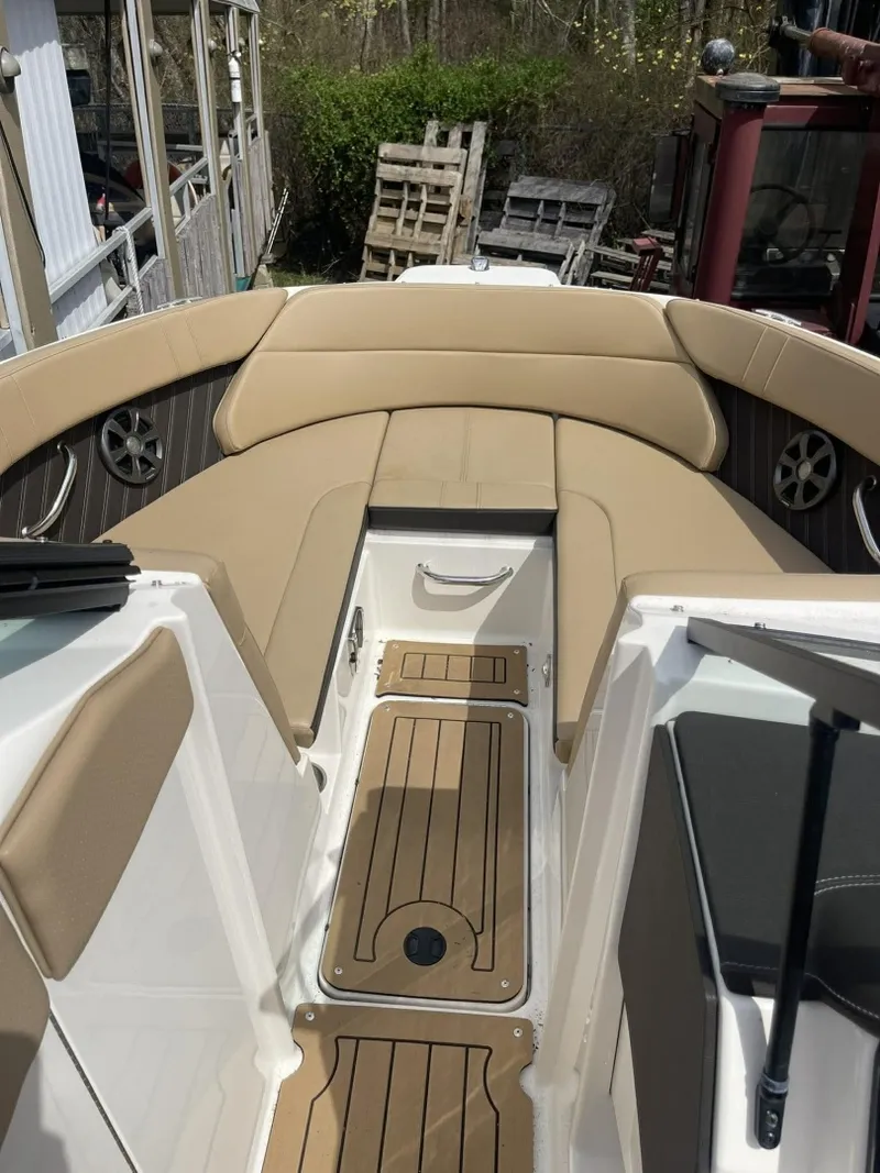 Slide: The Image of Sea Ray 230 Bow Rider 2019 - 2