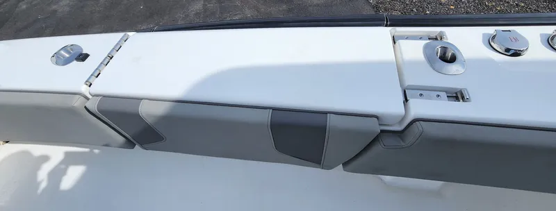 Slide: The Image of Cape Horn Yachts 47 2025 - 15