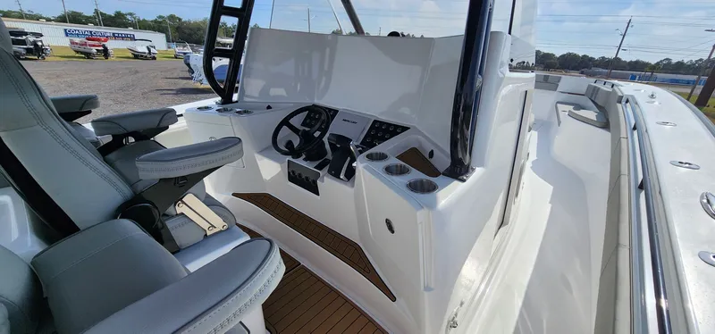 Slide: The Image of Cape Horn Yachts 47 2025 - 23