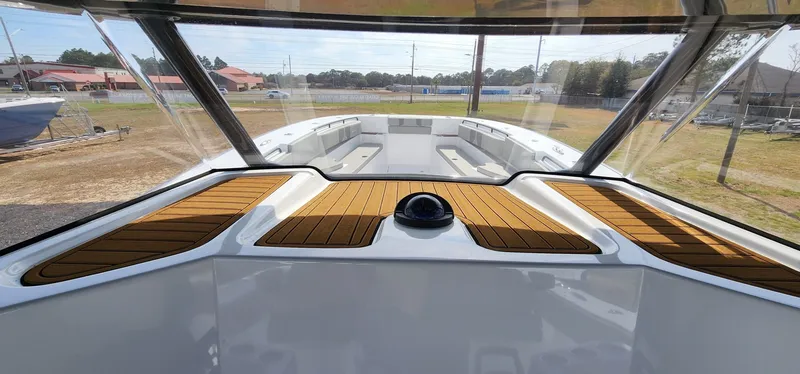 Slide: The Image of Cape Horn Yachts 47 2025 - 28