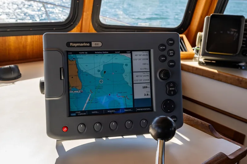 Slide: The Image of Pacific Trawler 40 1999 - 13