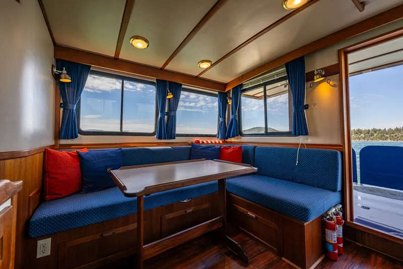 Slide: The Image of Pacific Trawler 40 1999 - 20