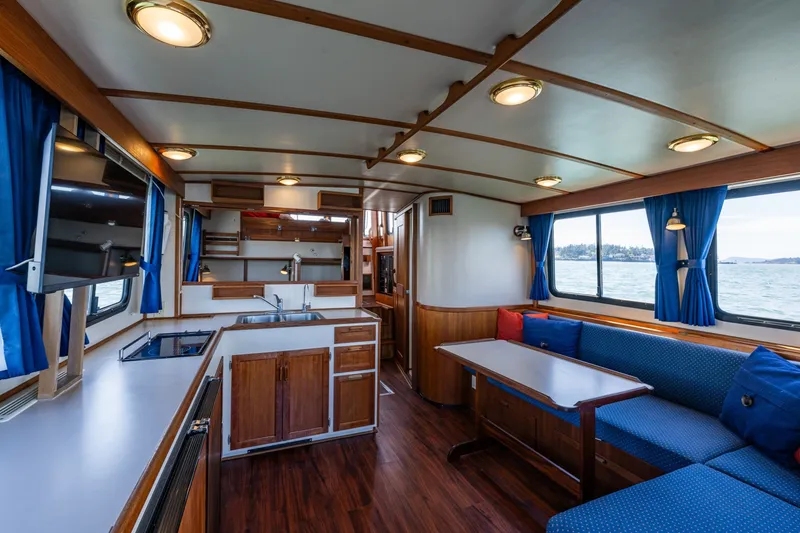 Slide: The Image of Pacific Trawler 40 1999 - 21
