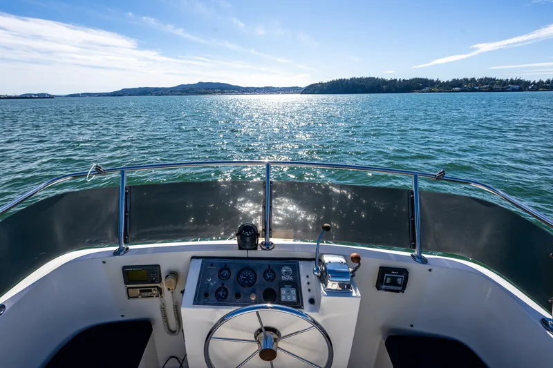 Slide: The Image of Pacific Trawler 40 1999 - 25