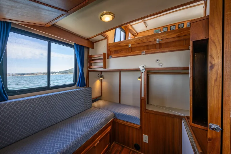 Slide: The Image of Pacific Trawler 40 1999 - 32