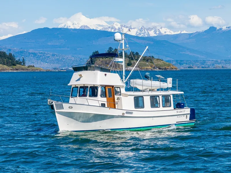 Slide: The Image of Pacific Trawler 40 1999 - 5