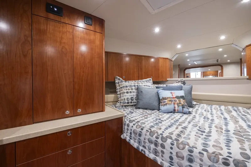 Slide: The Image of Albemarle 410 Express Fisherman 2019 - 26
