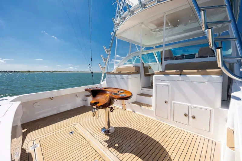 Slide: The Image of Albemarle 410 Express Fisherman 2019 - 47