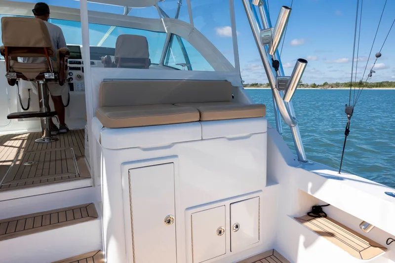 Slide: The Image of Albemarle 410 Express Fisherman 2019 - 54
