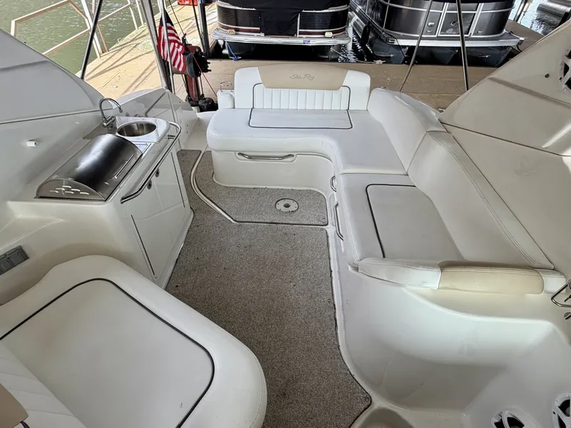 Slide: The Image of Sea Ray 270 Sundancer 2009 - 10