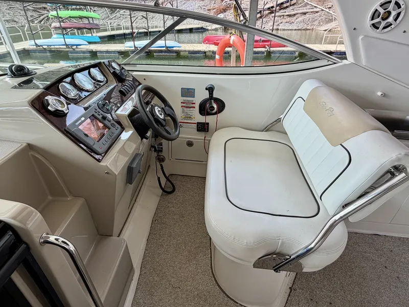 Slide: The Image of Sea Ray 270 Sundancer 2009 - 16