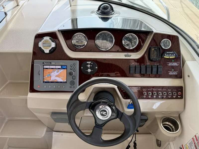 Slide: The Image of Sea Ray 270 Sundancer 2009 - 19